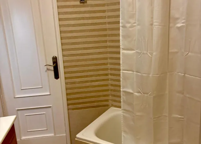 Modern In Cristianos * Los Cristianos (Tenerife)