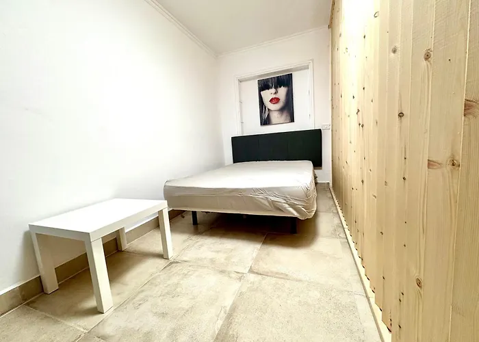 Modern In Cristianos 公寓