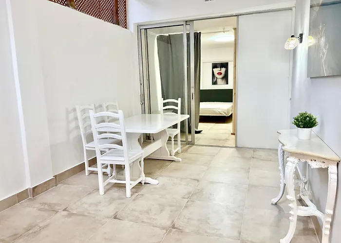 Modern In Cristianos Los Cristianos (Tenerife)